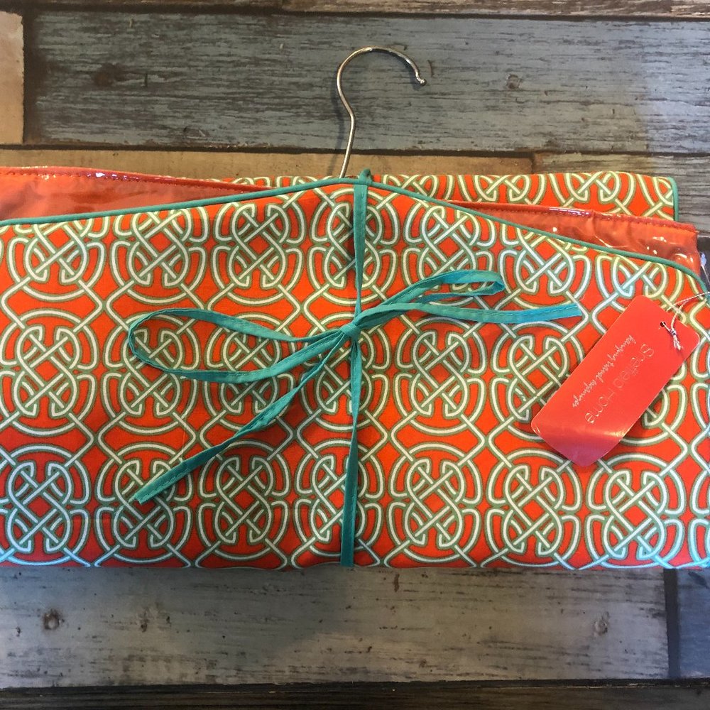 Sheffield Home Hanging Travel Organizer Clear Pockets New